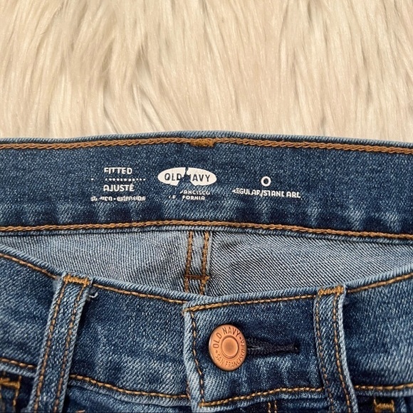 Old Navy Skinny Midi Denim Short Medium Wash - Picture 8 of 9